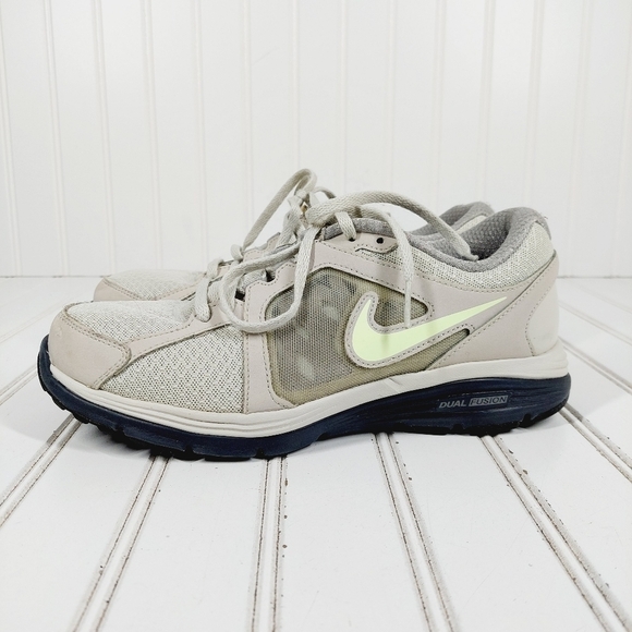 Nike Dual Fusion Run Gray Athleisure Lace Up Running Sneakers D795 - Picture 1 of 12